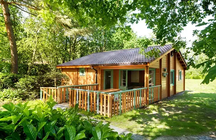 Vakantiehuisje met omheind terras